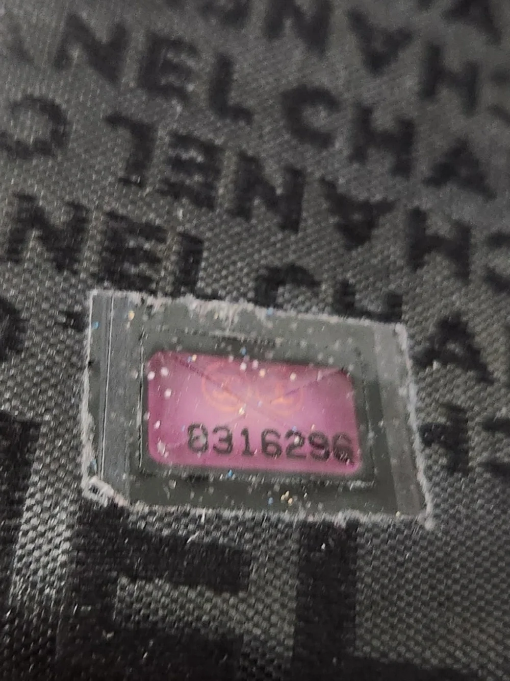 CHANEL Tote - Picture 7 of 16